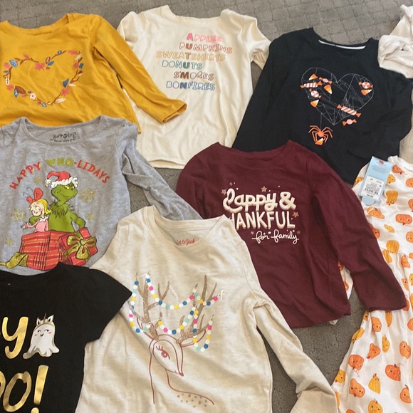 Size 4T Lot of 9 holiday tops/dresses - Picture 3 of 4